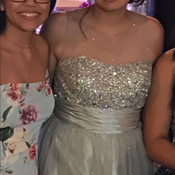 Juliet Party Dress - Picture 5 of 5